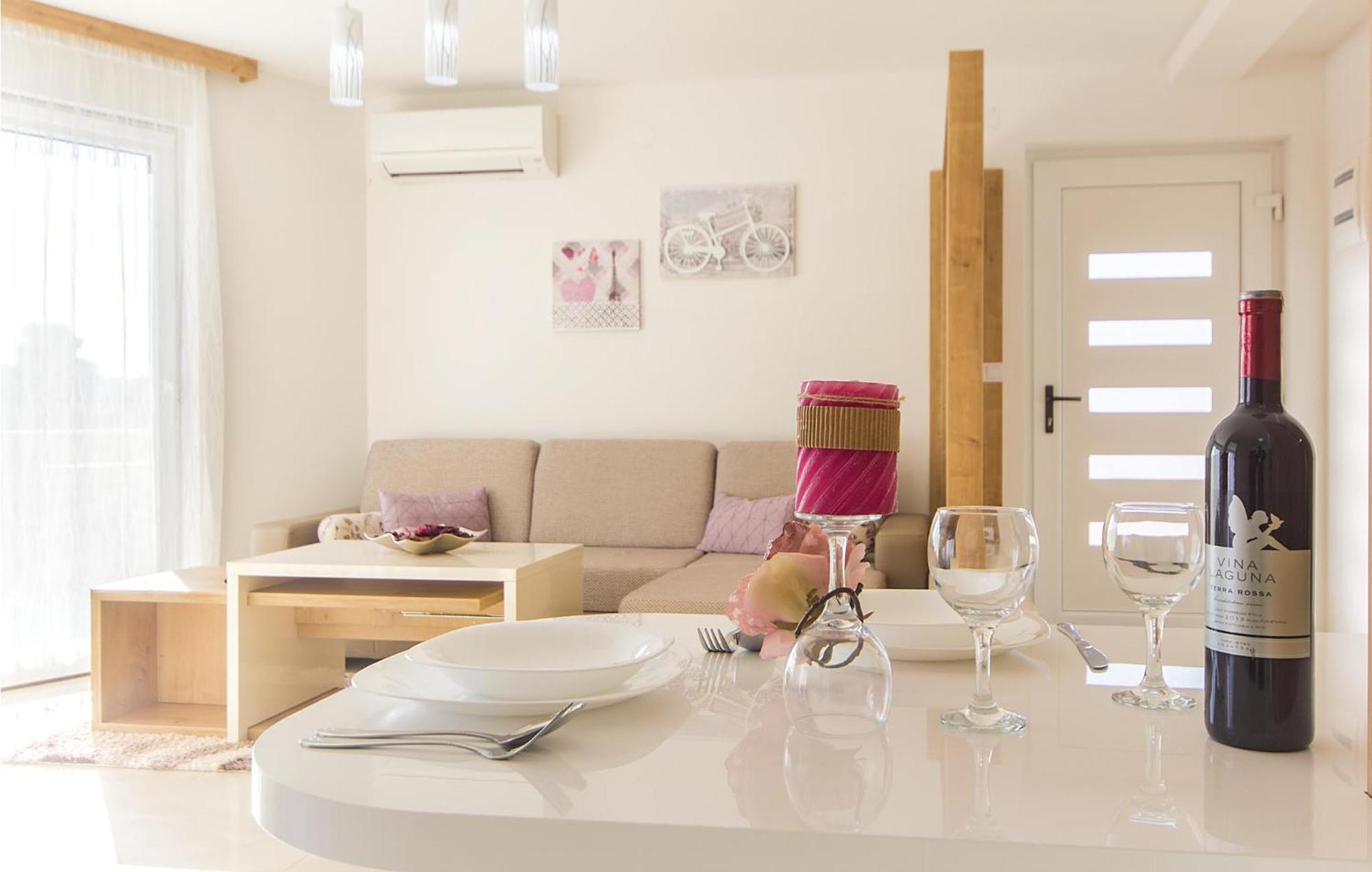 Lovely Apartment In Medulin With Kitchen Zewnętrze zdjęcie