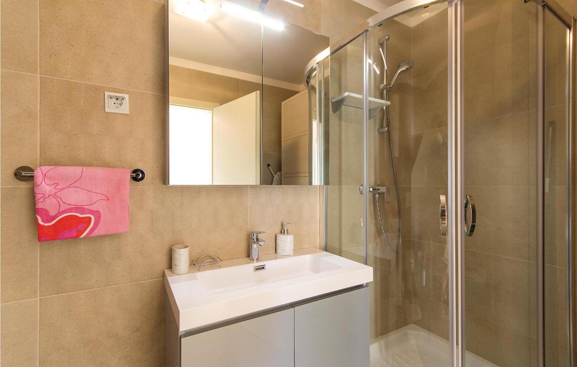 Lovely Apartment In Medulin With Kitchen Zewnętrze zdjęcie